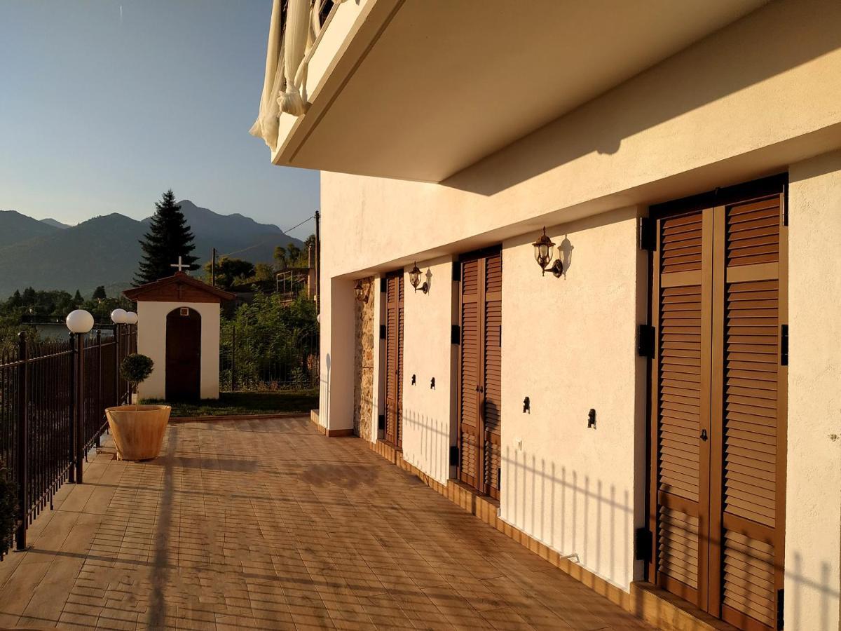 Lilaia'S View Villa Bagian luar foto